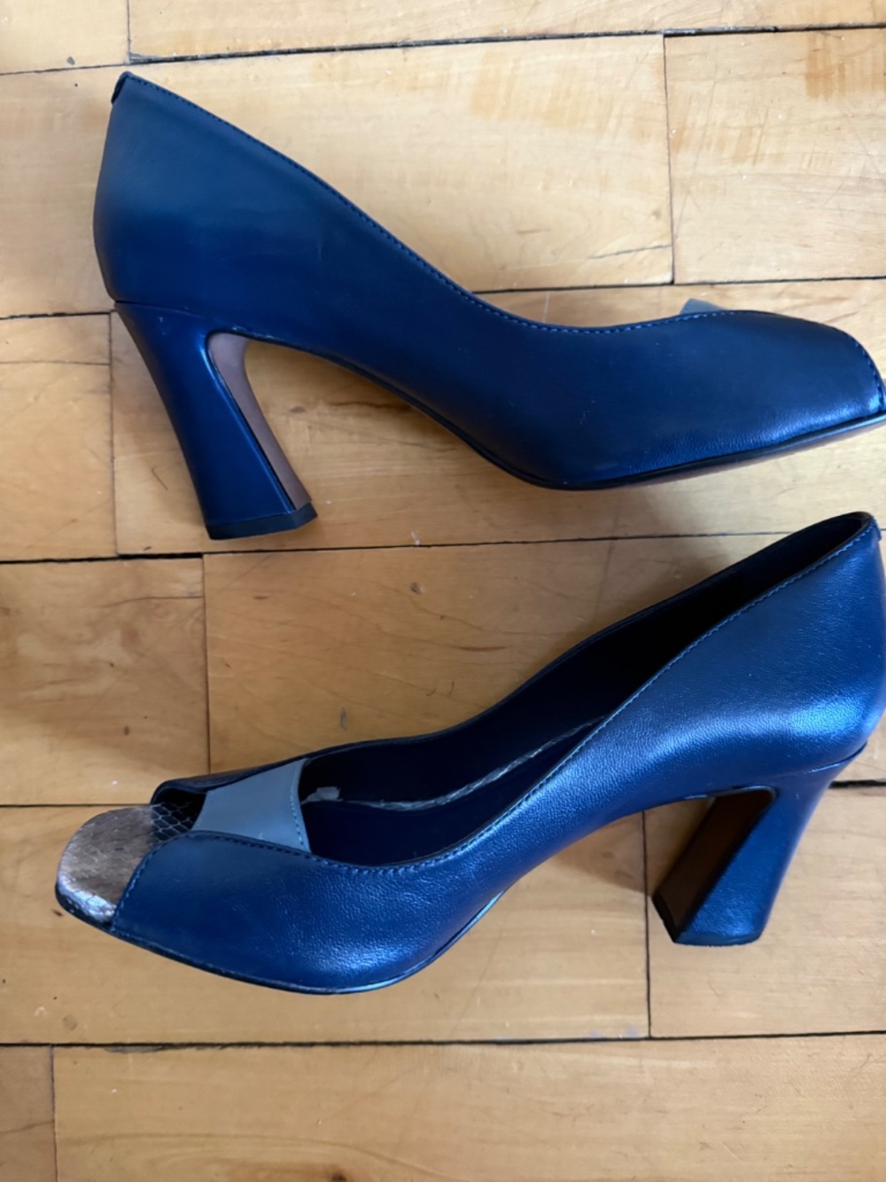 Arezzo Navy Blue Peep Toe Pumps Snake Trim Size 36